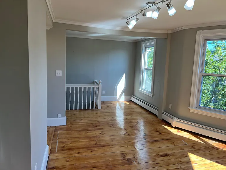38 Brackett St #3 — Photo 9