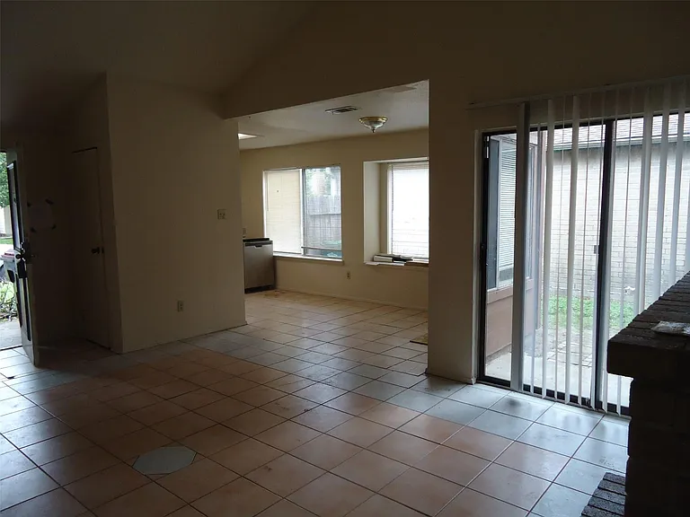 7610 Lemma Dr — Photo 21