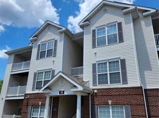 35 Kassebaum Ln APT 300, Saint Louis, MO 63129