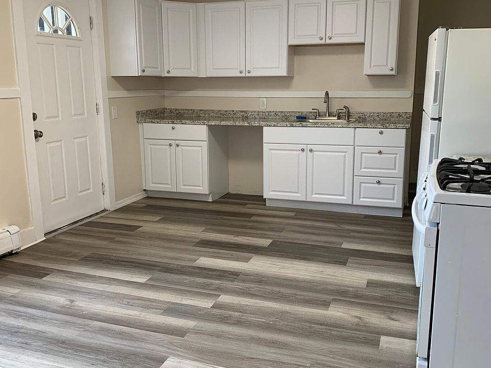 1st image of 52 School St #52