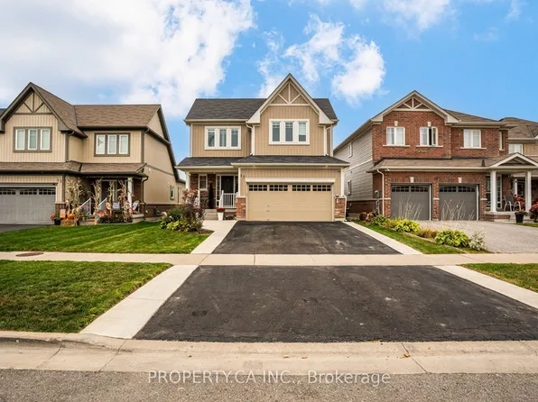17 Jones St, New Tecumseth, ON L9R 0C1