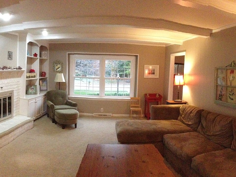 Open & Airy Family Room