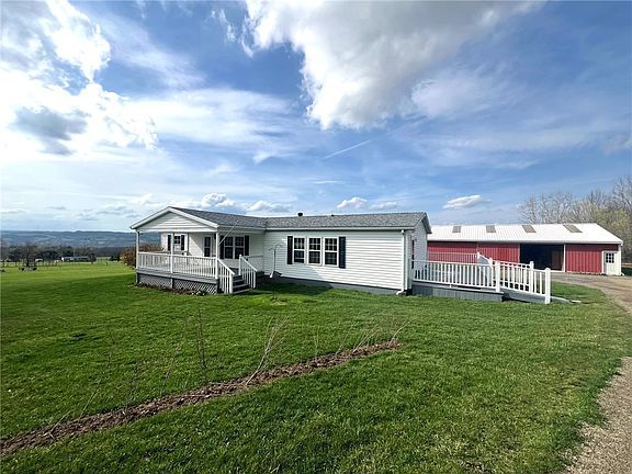 2nd image of 2517 Rochford Rd