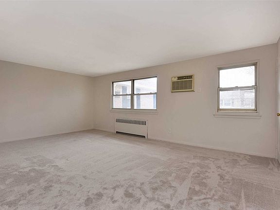 4th image of 268-22 81st Ave
