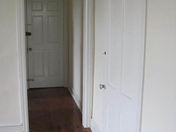 5th image of 7000 Lincoln Dr APT F4
