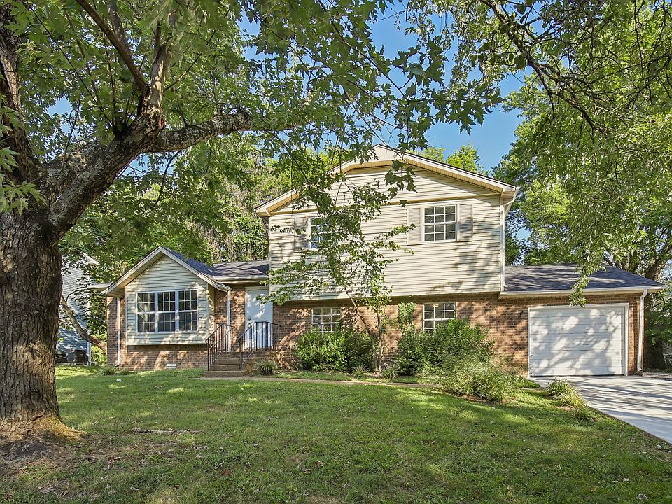 1st image of 5148 Roxborough Dr