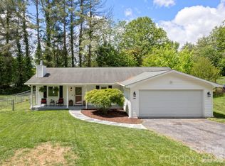 224 Clover Dr, Fletcher, NC 28732