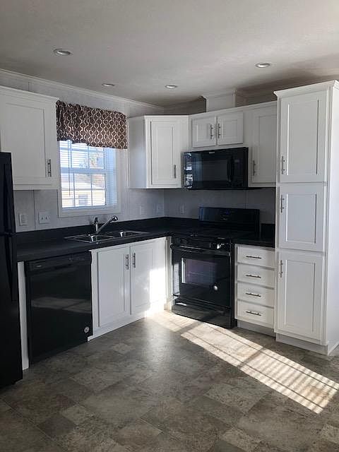 2nd image of 34 W Road #1