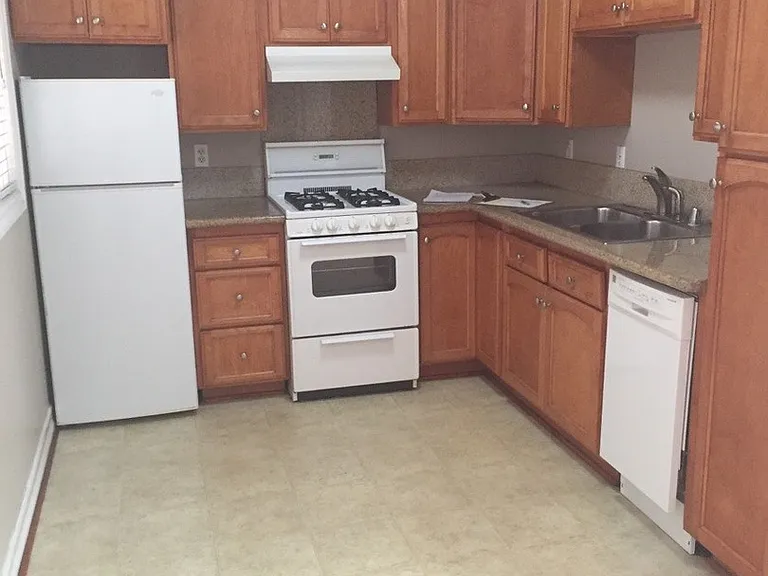 932 Daisy Ave #938 — Photo 5