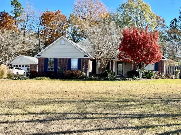 302 Lake Side Ln NW, Brookhaven, MS 39601