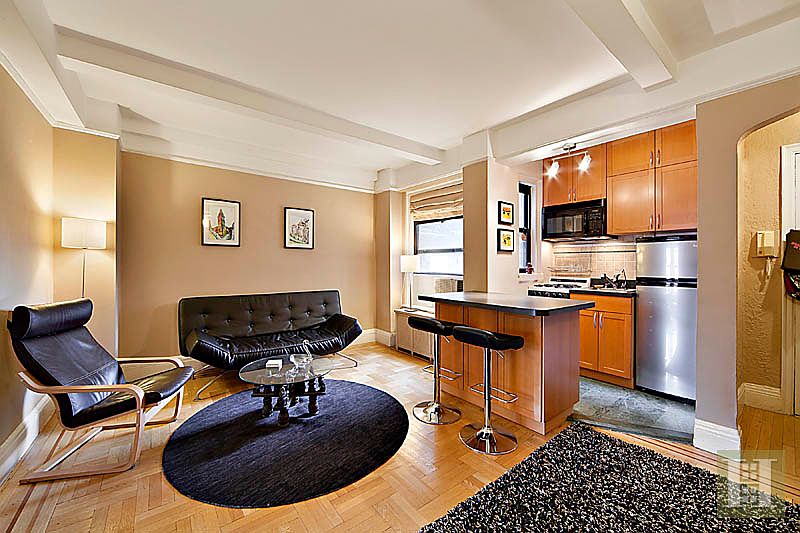 1st image of 49 W 72nd St APT 8E