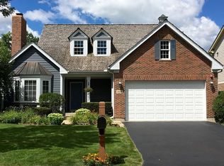 237 Cater Ln, Libertyville, IL