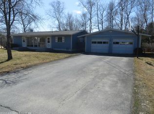 106 Canterbury St, Presque Isle, ME 04769