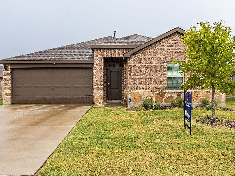 1st image of 6301 Bracken Dr