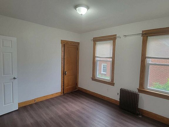 5th image of 376 Michigan Ave #1