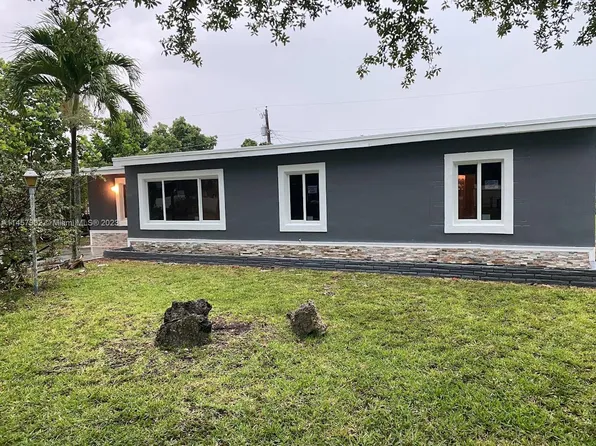 17955 NW 5th Ct, Miami Gardens, FL 33169