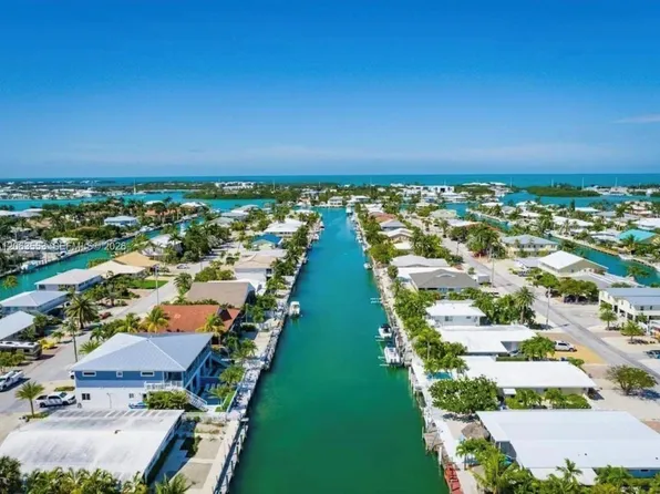 160 10th St, Key Colony Beach, FL 33051