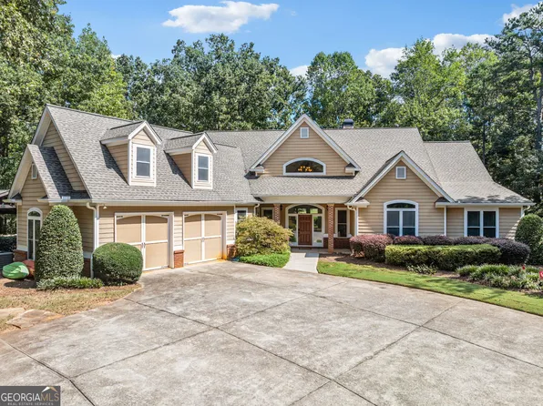 357 Birchwood Dr, Clarkesville, GA 30523
