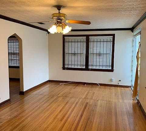 5th image of 190 Tallulah Ave