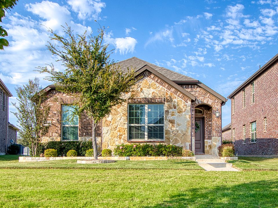 1st image of 1409 Green Leaf Dr