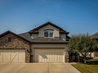 307 E Crystal Green Rise, Okotoks, AB T1S2N5