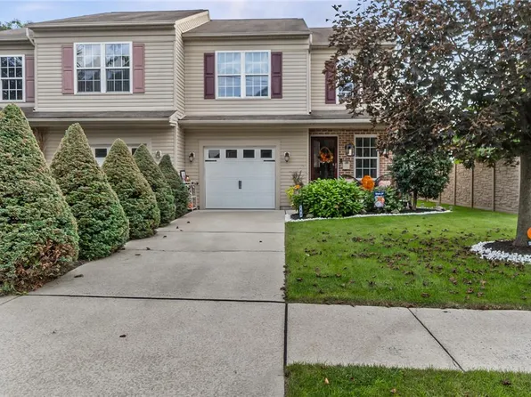 102 Ackerman St, Hellertown, PA 18055