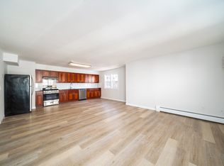 213 Roosevelt St APT 2, Union City, NJ 07087