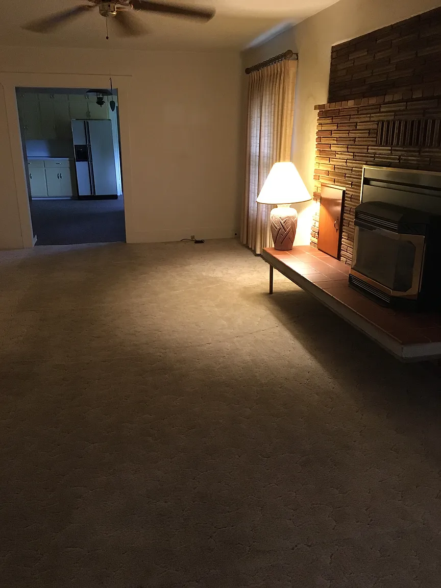 375 Beach St photo 1
