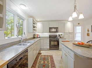 18 Prospect St, Searsport, ME 04974