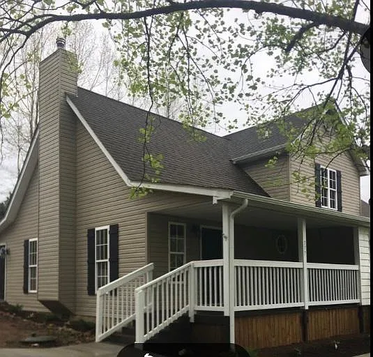 2 bed, 1.5 bath, 1000 sqft, $1,250 — Photo 2