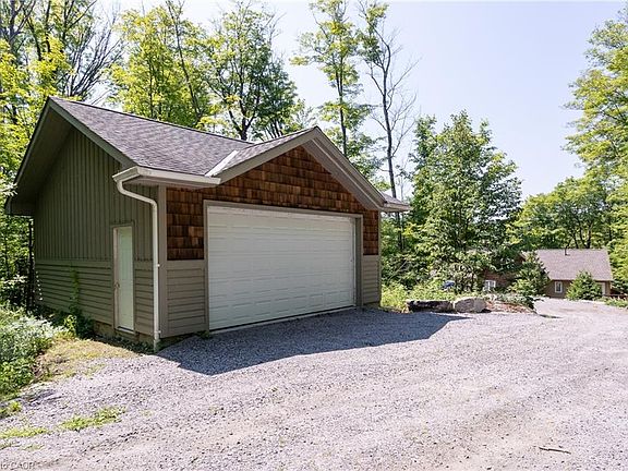 3rd image of 1235 Shea Rd