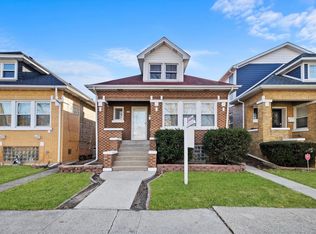 3825 Grove Ave, Berwyn, IL 60402