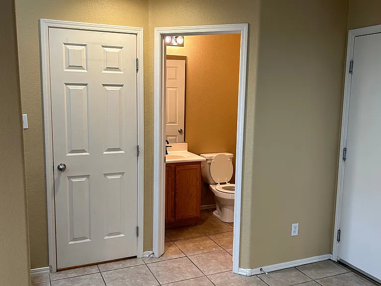 7920 Windhamridge Dr — Photo 31