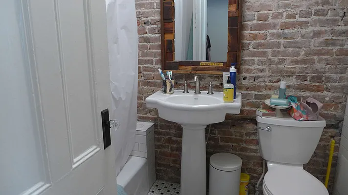 Rented by Garfield Realty  | media 61