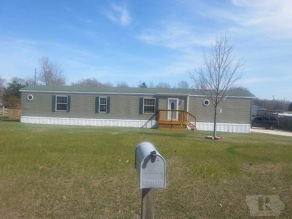 1st image of 2072 Sandy Ln