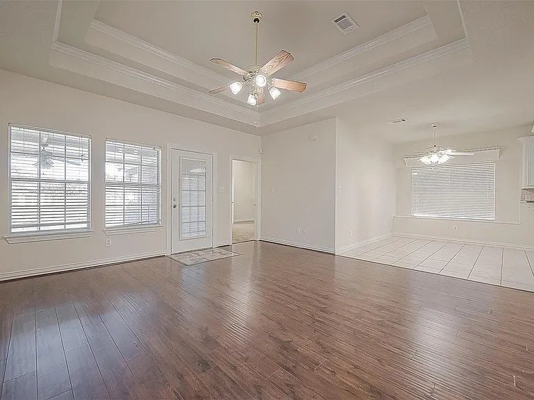 1189 Lovett St — Photo 20