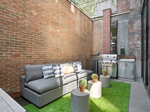 4th image of 41 Great Jones St