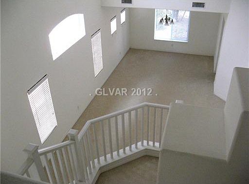 3rd image of 5032 Blue Rose St