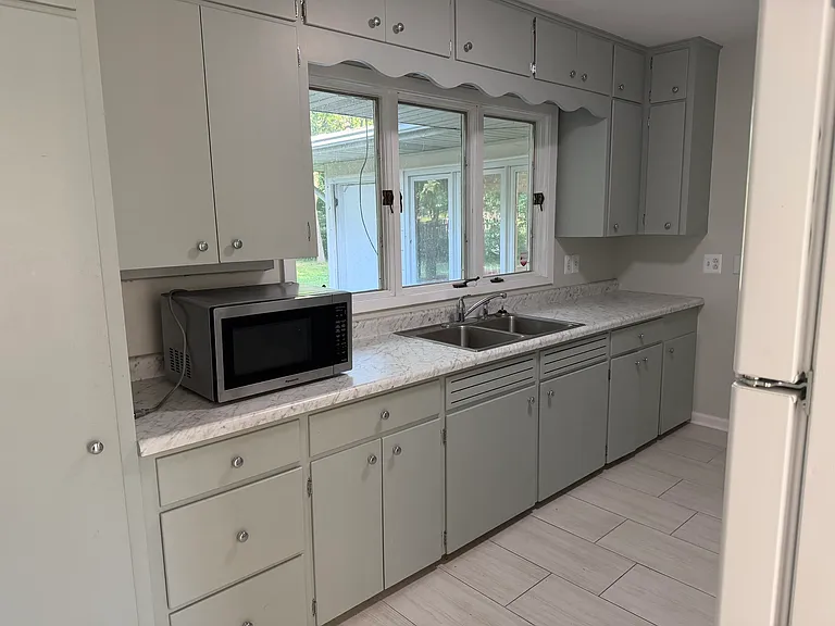 14921 S 59th Rte — Photo 2