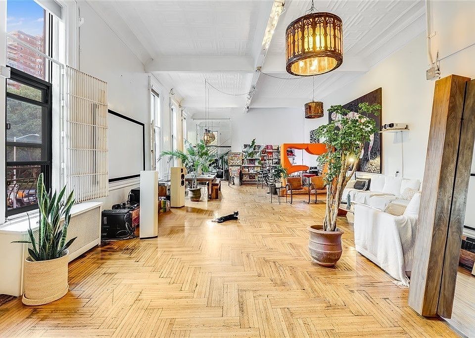 1st image of 269 W 25th St #1