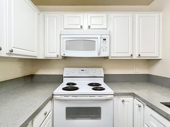 5th image of 3440 Lebon Dr APT 4107