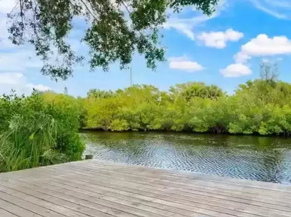 610 Elba Dr, Nokomis, FL 34275