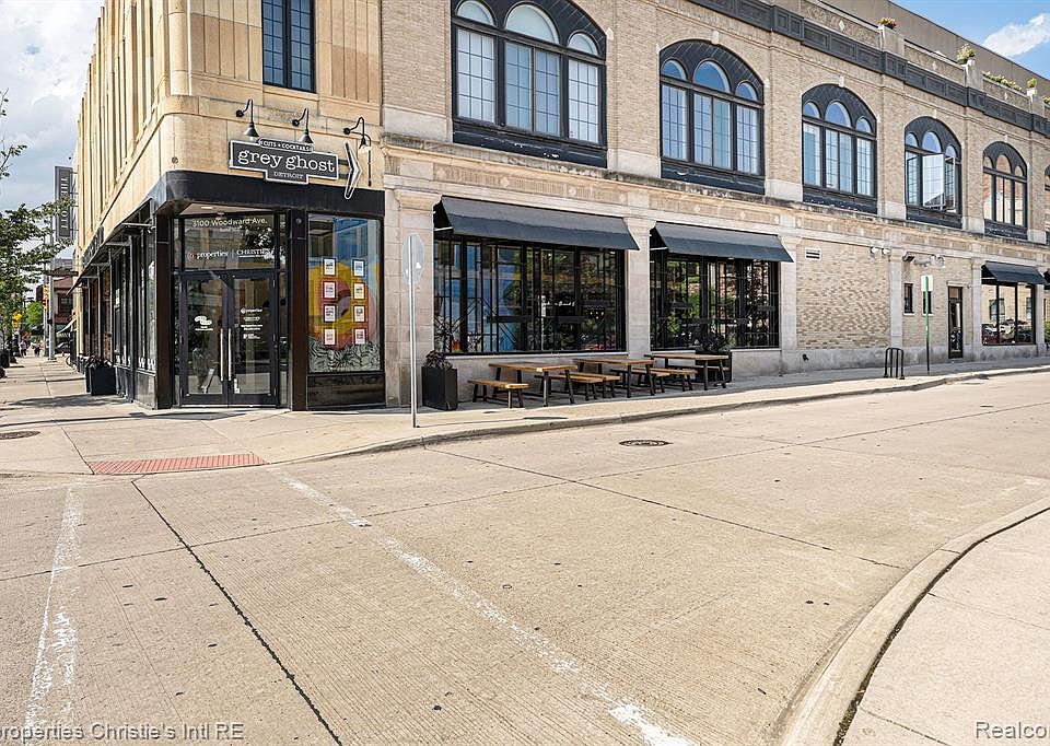 1st image of 3100 Woodward Ave #204