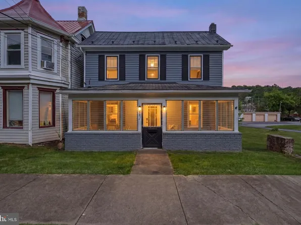 262 N Washington St, Berkeley Springs, WV 25411