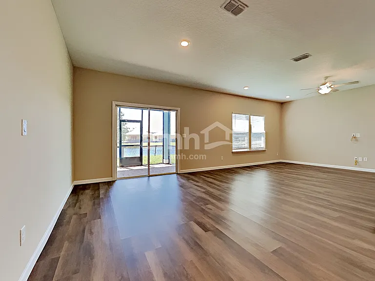 225 Edge Park Trl — Photo 8