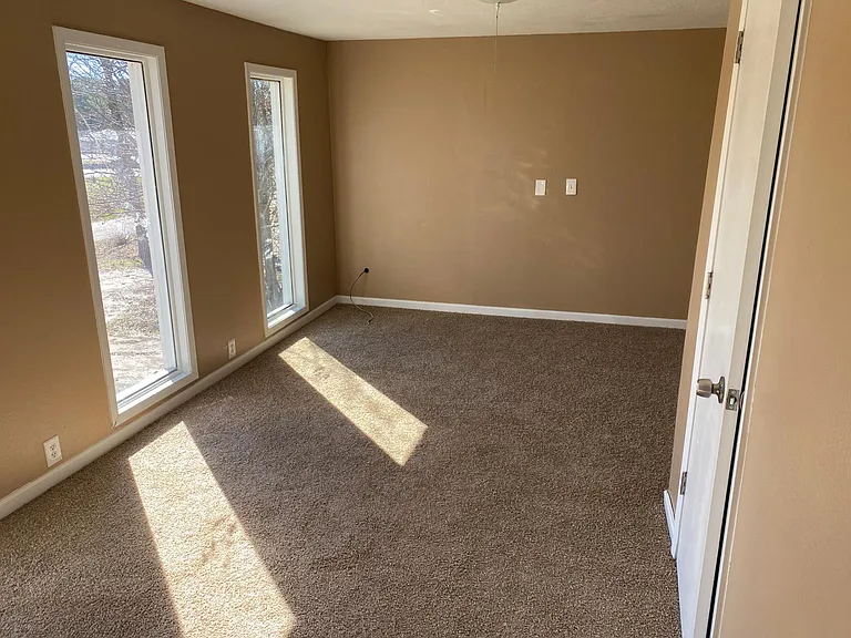 1602 Slack St — Photo 11