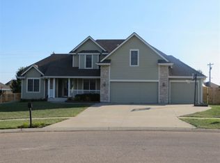 2632 SW Windermere Ct, Topeka, KS 66614