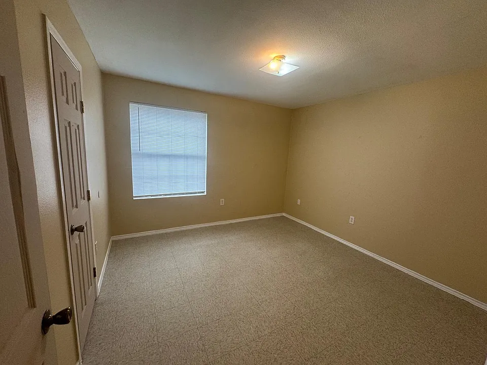 2701 S Midway Rd #9