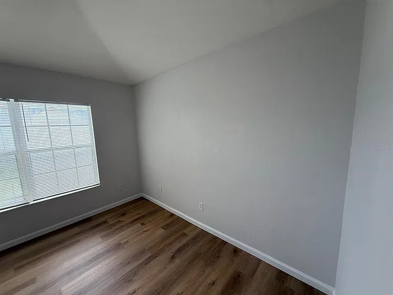 933 Enclair St — Photo 34