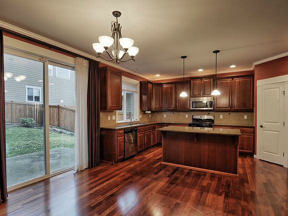 5th image of 2138 W Mukilteo Blvd